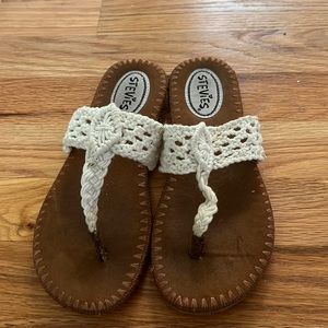 Adorable girls sandals